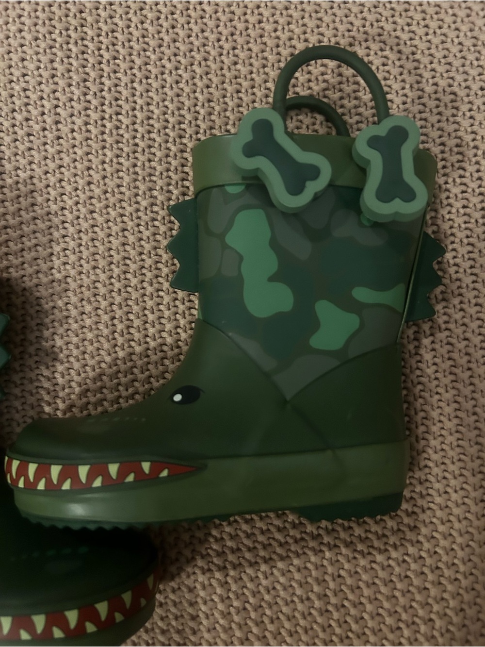Member’s Mark Kids Dinosaur Rain Boots Size 5/6 Green Camo 3D T-Rex
